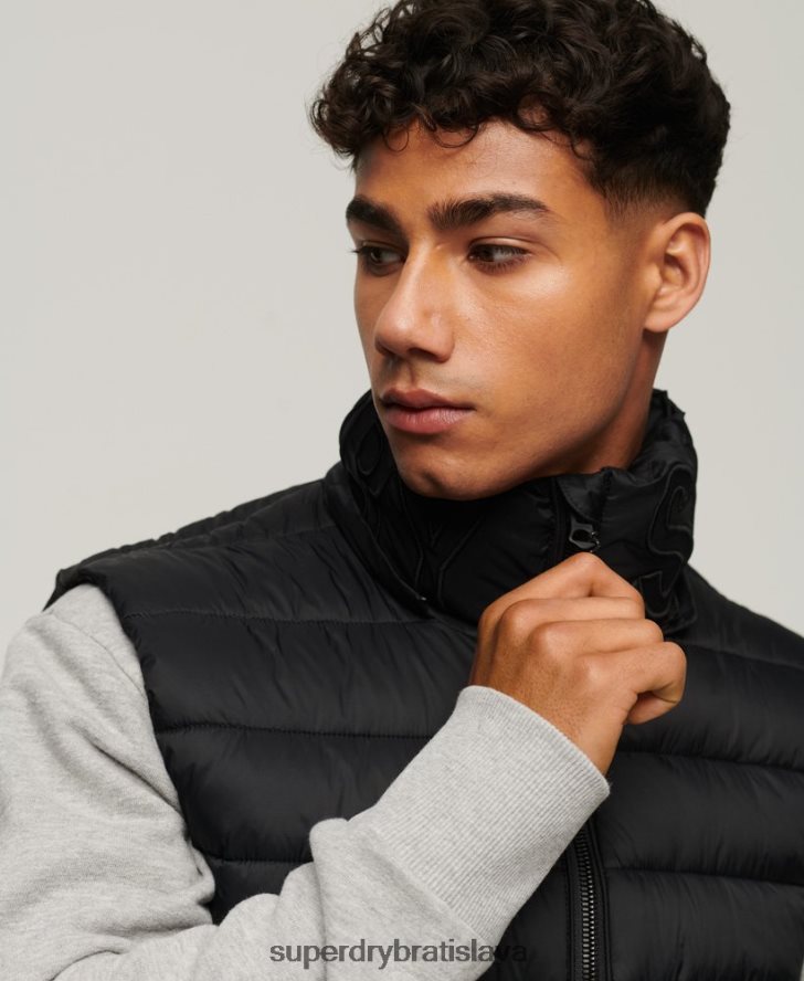 Superdry muži klasická vystužená vesta s kapucňou 6B4ZTR1052 oblečenie čierna