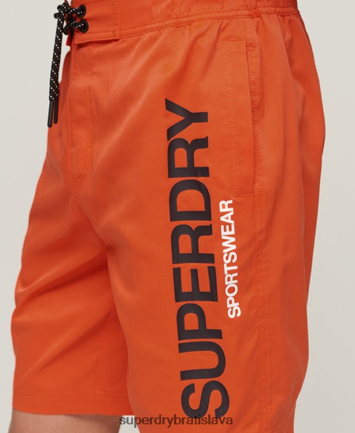 Superdry muži Recyklované športové šortky 6B4ZTR13 oblečenie oranžová
