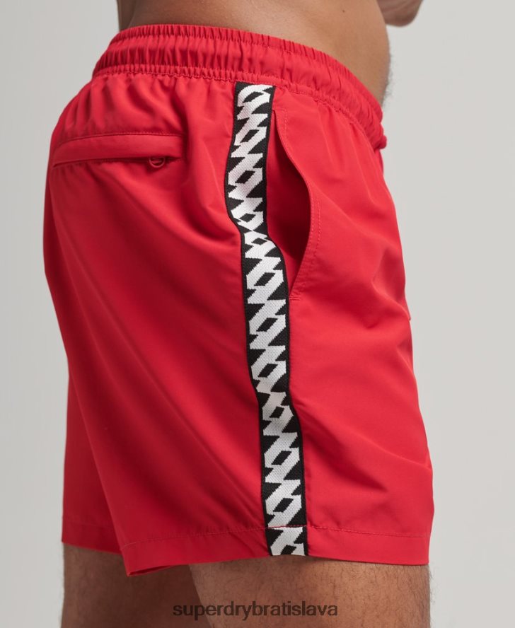 Superdry muži páskové 15-palcové recyklované plavkové šortky 6B4ZTR451 oblečenie červená
