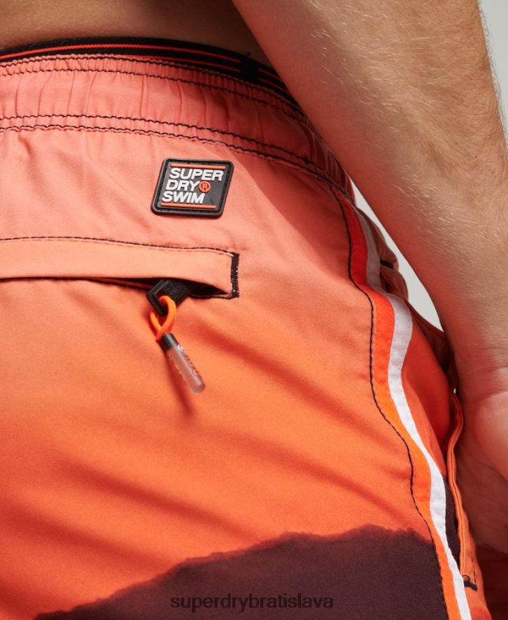Superdry muži štátne volejbalové plavky 6B4ZTR438 oblečenie oranžová