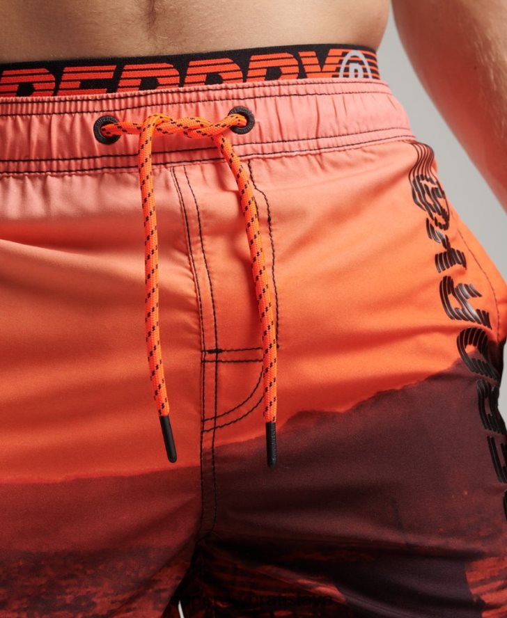 Superdry muži štátne volejbalové plavky 6B4ZTR438 oblečenie oranžová