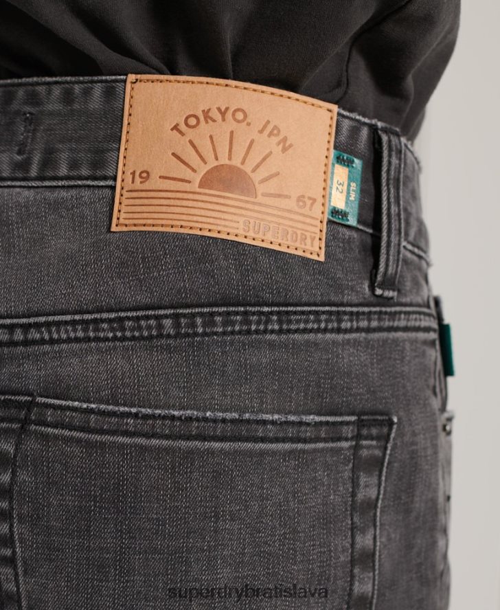 Superdry muži slim šortky 6B4ZTR369 oblečenie tmavošedý