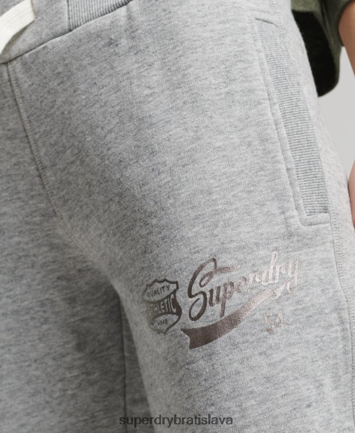 Superdry ženy Kolegiátni bežci v štýle vintage skriptu 6B4ZTR6578 oblečenie sivá