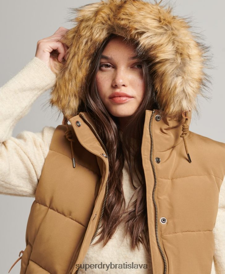 Superdry ženy Everest vesta z umelej kožušiny 6B4ZTR3678 oblečenie hnedá