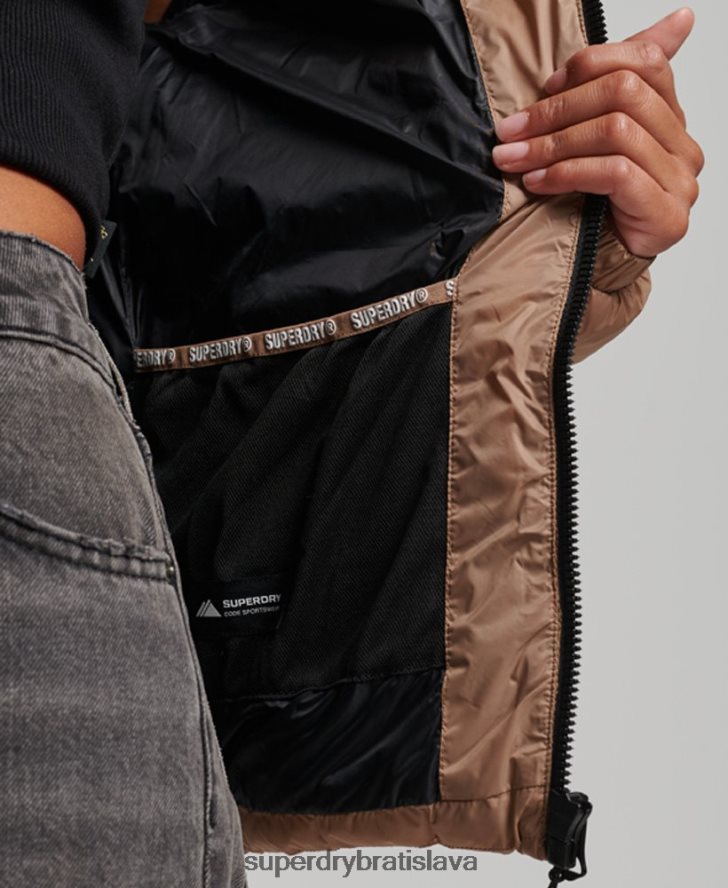 Superdry ženy klasická nafukovacia bunda s kapucňou 6B4ZTR3686 oblečenie hnedá