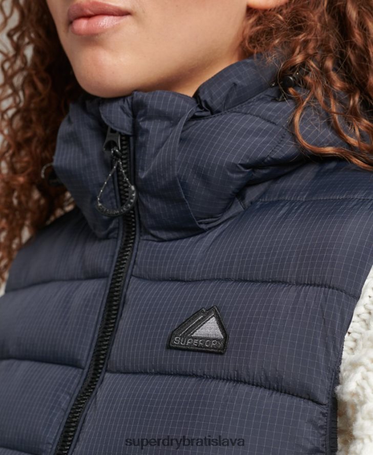 Superdry ženy klasická vystužená vesta s kapucňou 6B4ZTR3797 oblečenie námorníctvo