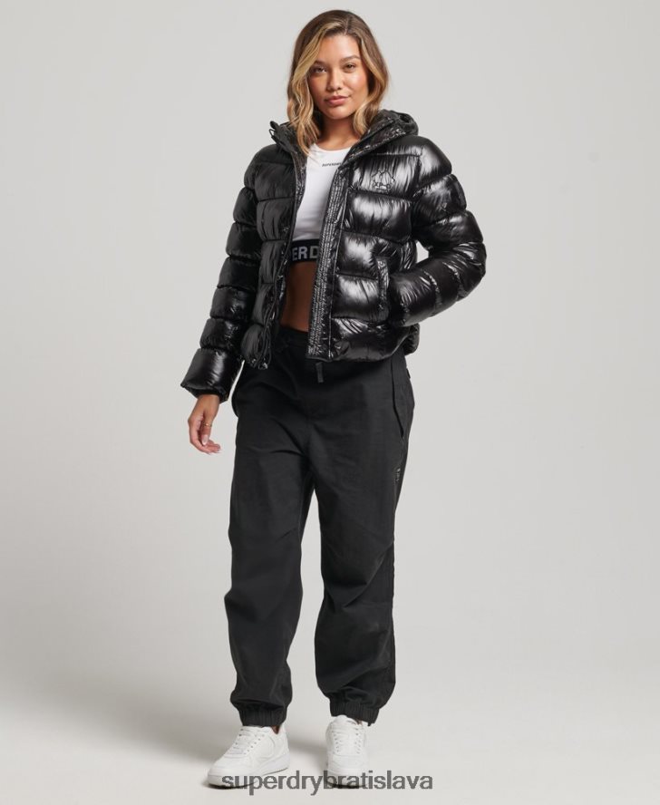 Superdry ženy lesklá športová bunda s kapucňou 6B4ZTR3634 oblečenie čierna
