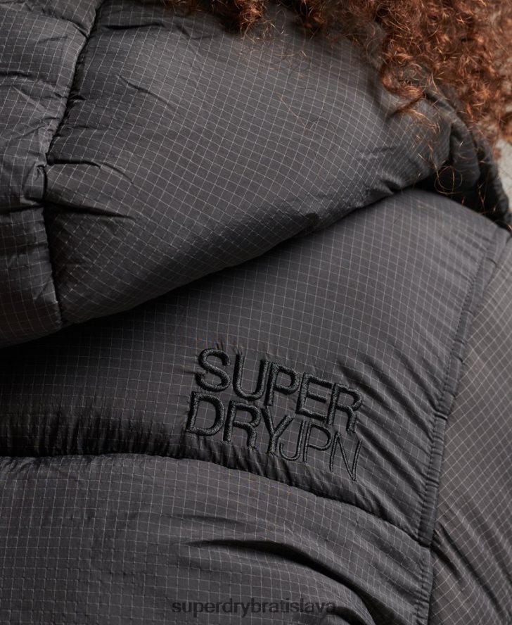 Superdry ženy ripstop puffer bunda s kapucňou 6B4ZTR3575 oblečenie čierna