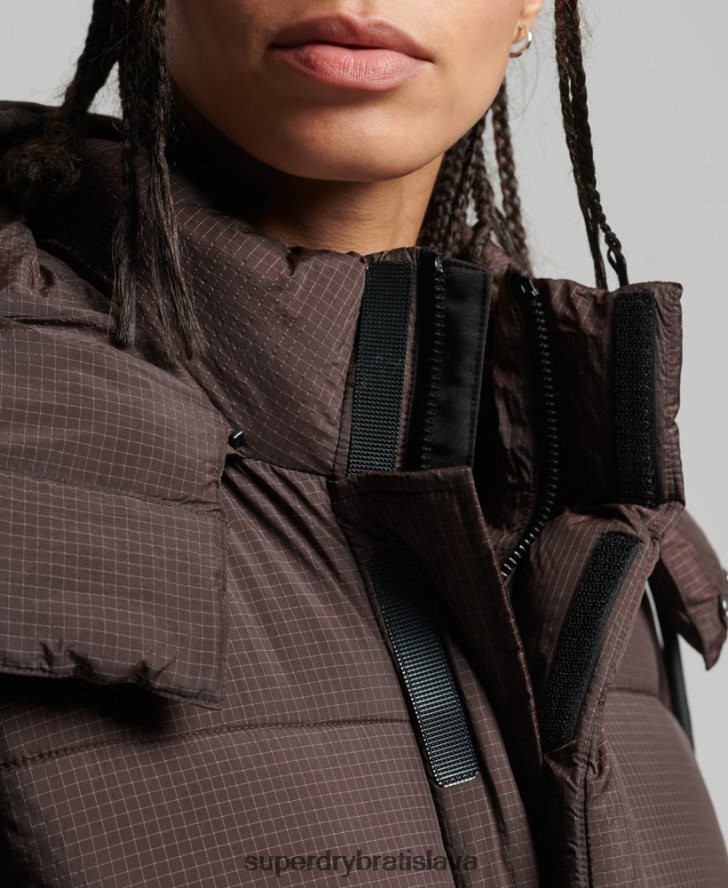 Superdry ženy ripstop puffer bunda s kapucňou 6B4ZTR3576 oblečenie hnedá