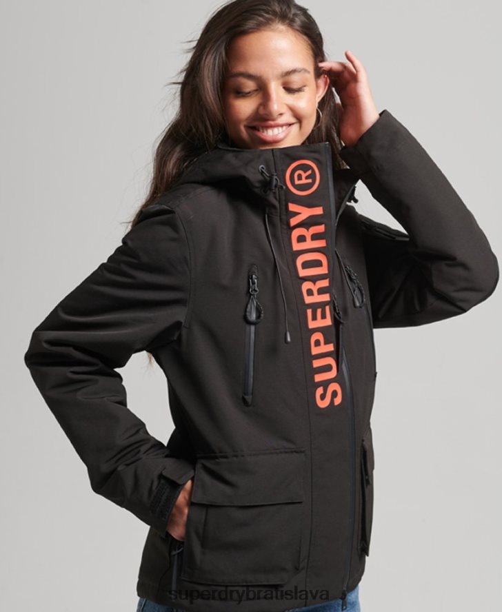 Superdry ženy ultimátna sd vetrovka s kapucňou 6B4ZTR3665 oblečenie čierna