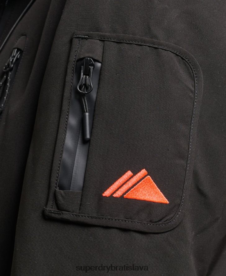 Superdry ženy ultimátna sd vetrovka s kapucňou 6B4ZTR3665 oblečenie čierna