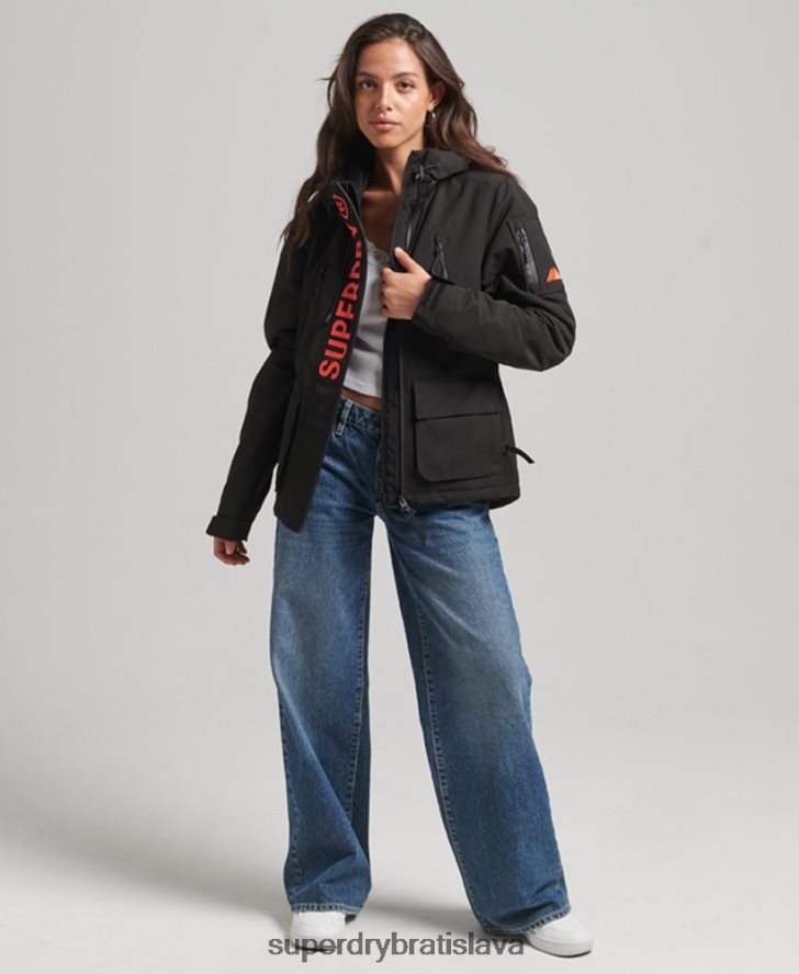 Superdry ženy ultimátna sd vetrovka s kapucňou 6B4ZTR3665 oblečenie čierna