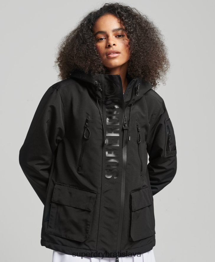 Superdry ženy ultimátna sd vetrovka s kapucňou 6B4ZTR3806 oblečenie čierna