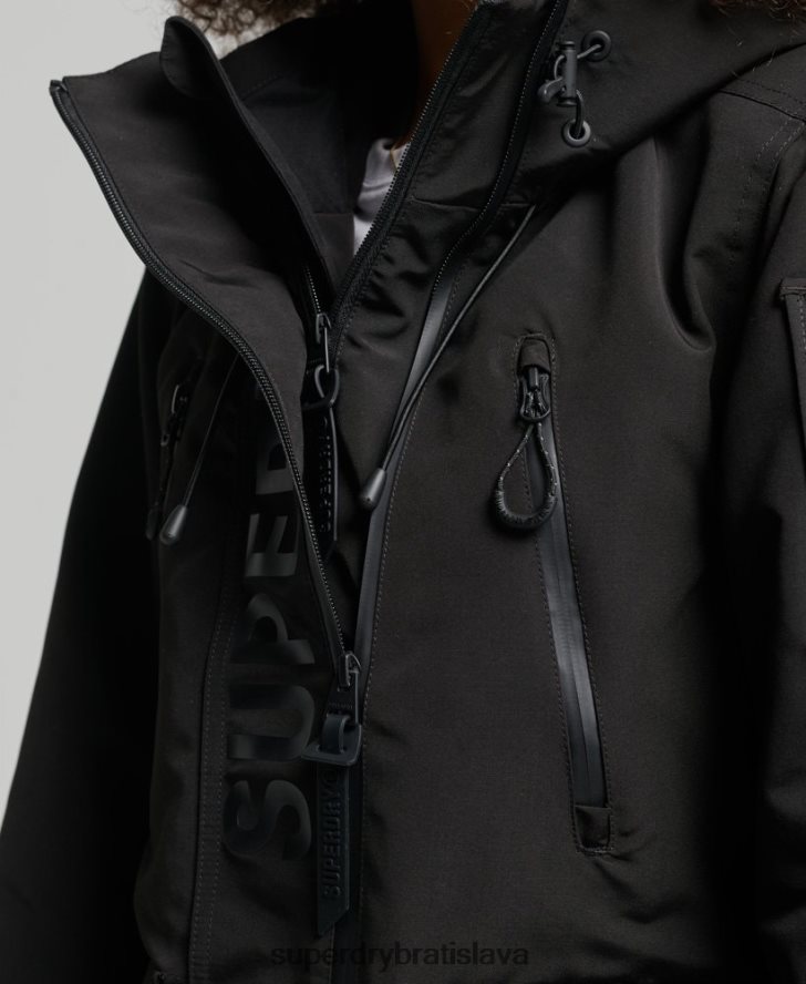 Superdry ženy ultimátna sd vetrovka s kapucňou 6B4ZTR3806 oblečenie čierna