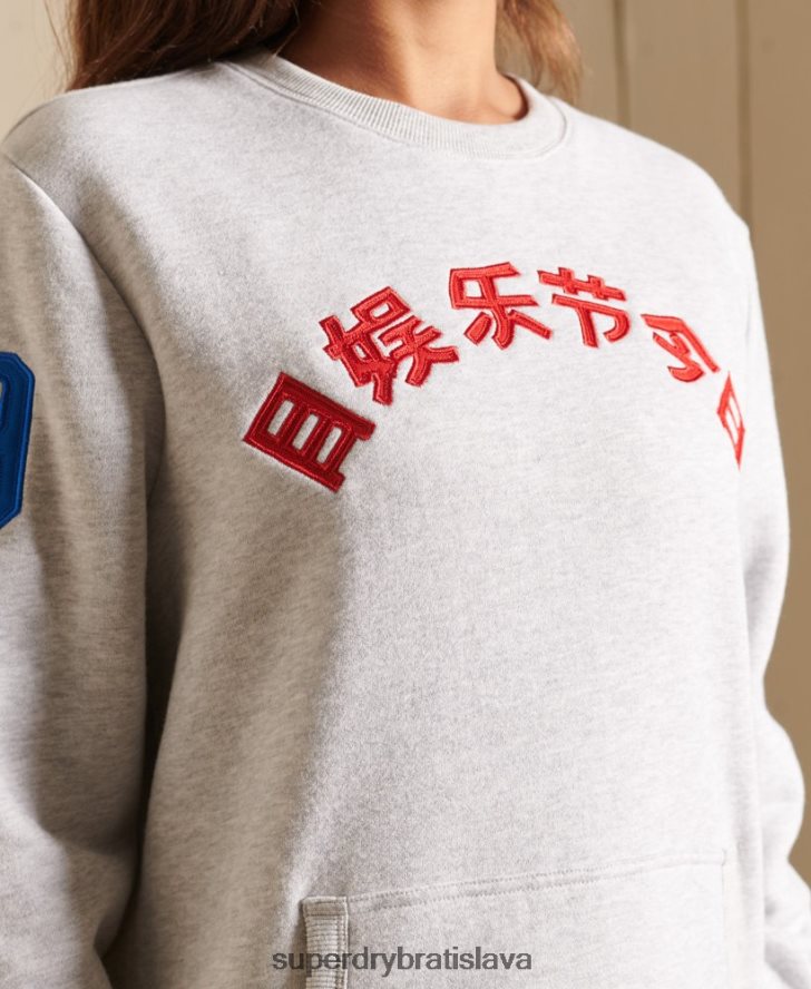 Superdry ženy oversized vintage logo source crew mikina 6B4ZTR6143 oblečenie svetlo šedá