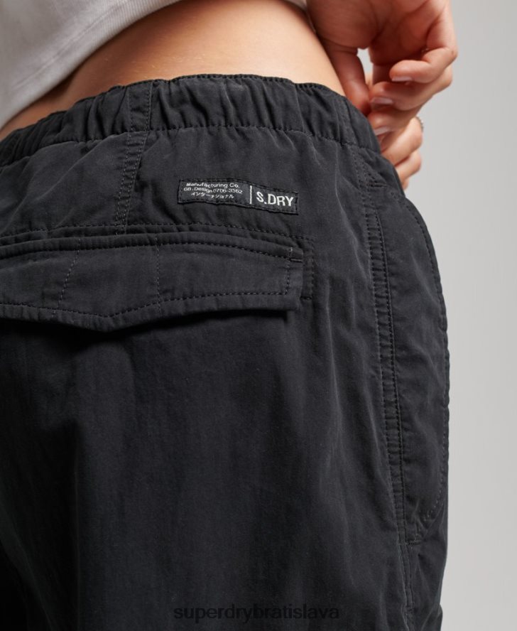 Superdry ženy padákové nohavičky 6B4ZTR2567 oblečenie čierna