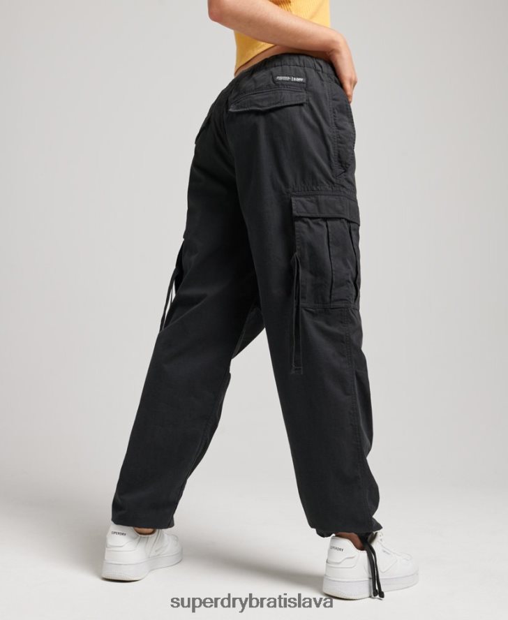 Superdry ženy padákové nohavičky z organickej bavlny 6B4ZTR2608 oblečenie čierna