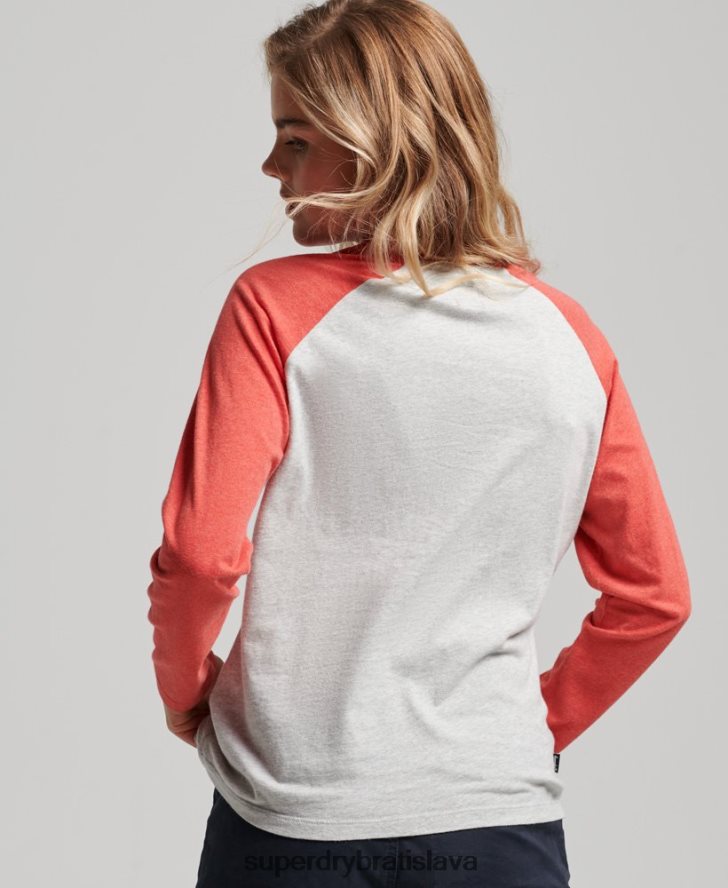 Superdry ženy Bejzbalový top s vintage logom z organickej bavlny 6B4ZTR2907 oblečenie svetlo šedá