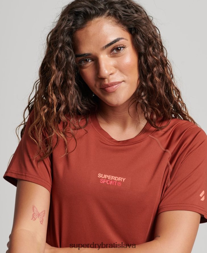 Superdry ženy jadro aktívne tričko 6B4ZTR2697 oblečenie hnedá