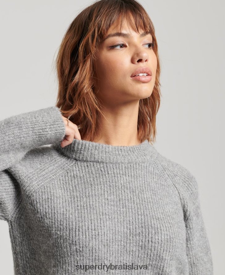 Superdry ženy esenciálny rib crew jumper 6B4ZTR4009 oblečenie svetlo šedá