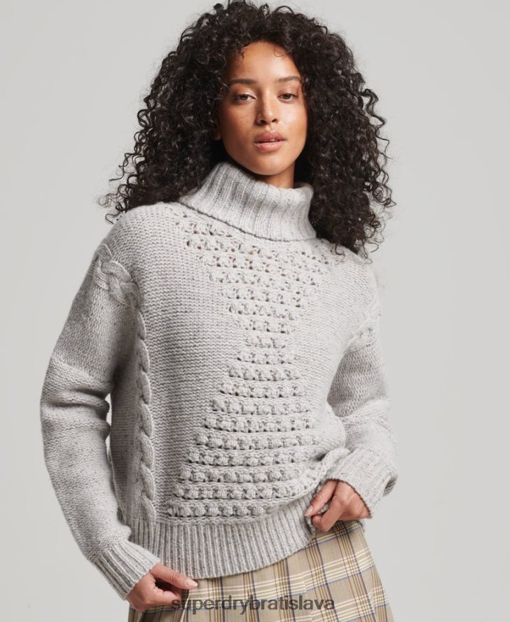 Superdry ženy robustný káblový sveter na krk 6B4ZTR4010 oblečenie biely