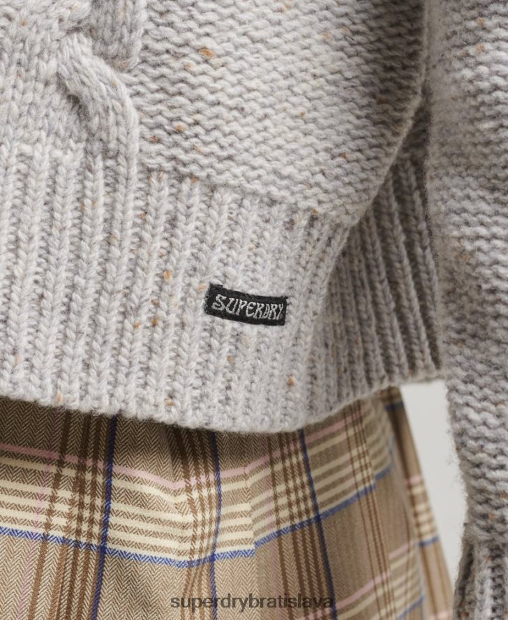 Superdry ženy robustný káblový sveter na krk 6B4ZTR4010 oblečenie biely